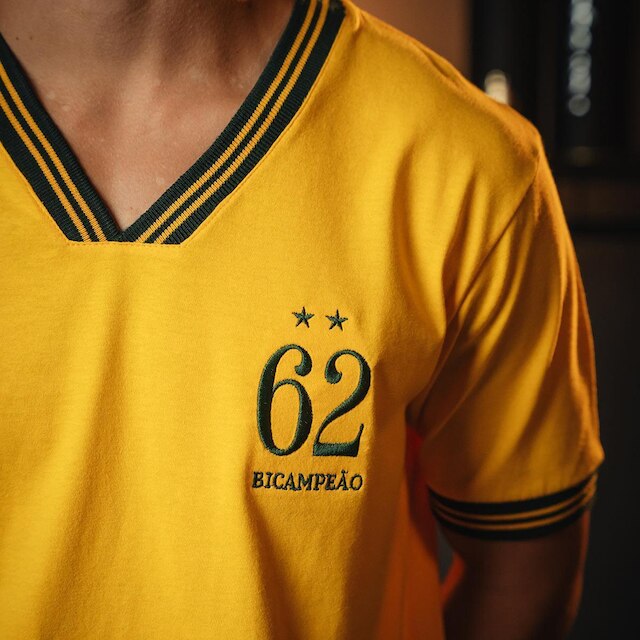 Camisa Brasil Retrô 1962 Amarelo Masculina