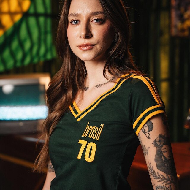 Camisa Brasil Retrô Treino 1970 Feminina