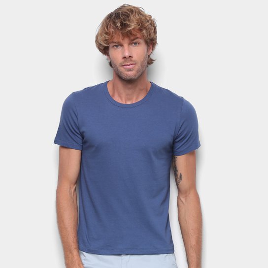 Camiseta Hering Básica Slim Masculina - Azul Menor preço em Camiseta Hering Básica Slim Masculina - Azul