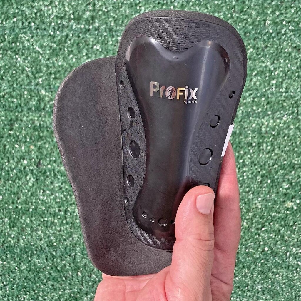 Caneleira de Futebol Profix - Infantil