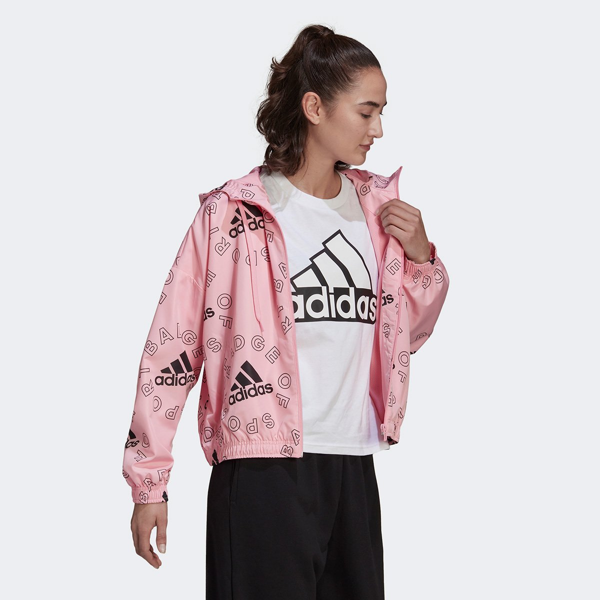Jaqueta Corta-Vento Adidas Favourites Feminina1