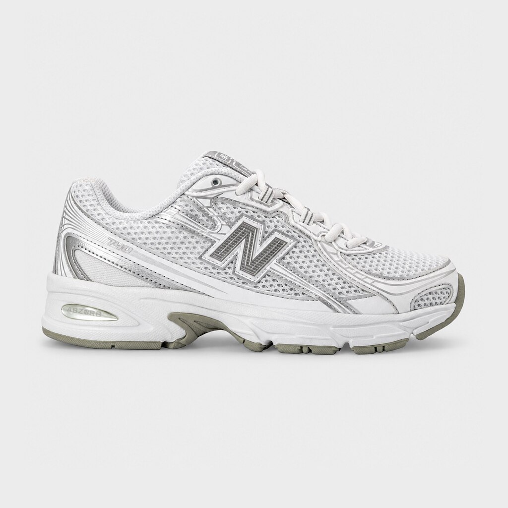 Tênis New Balance 740